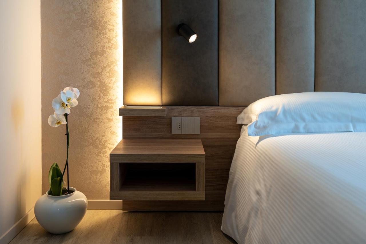 Lungomare Hotel 4*