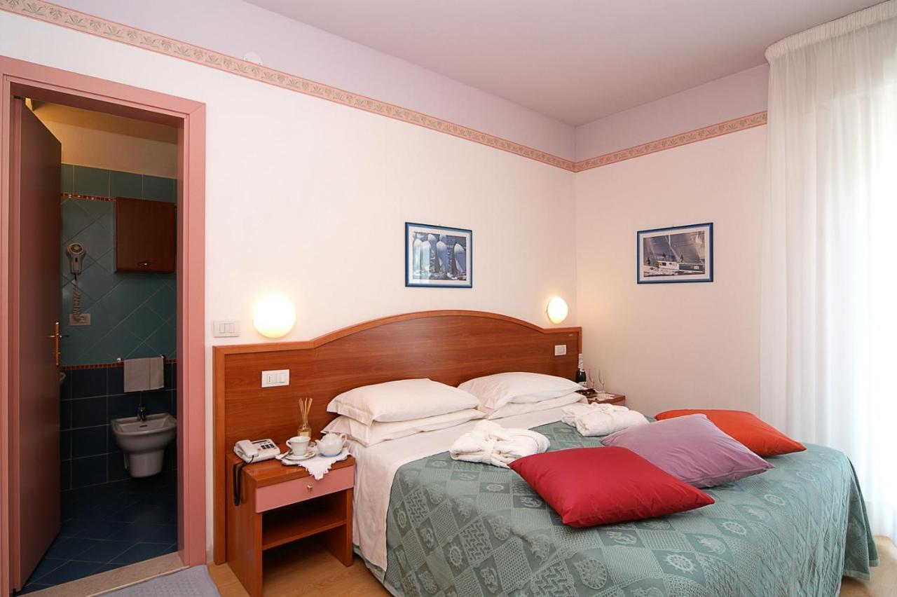Hotel Lungomare 4*